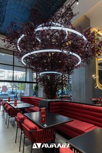 در طراحی دکور رستوران زنجیره ای سارا شعبه تهران