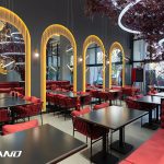 در طراحی دکور رستوران زنجیره ای سارا شعبه تهران