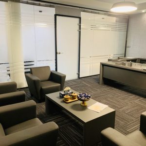 پارتیشن اداری شیشه ای فریم لس