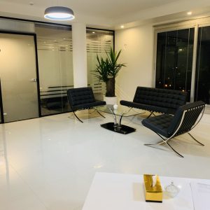 پارتیشن اداری شیشه ای فریم لس