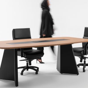 میز اداری مرانتی مدل vforma